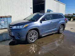 5TDKZRFH2JS259989 2018 TOYOTA HIGHLANDER