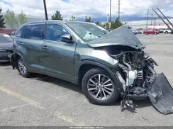 5TDKZRFH2JS260477 2018 TOYOTA HIGHLANDER
