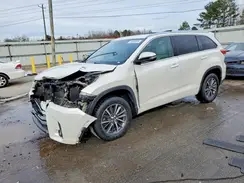 5TDKZRFH2JS526984 2018 TOYOTA HIGHLANDER
