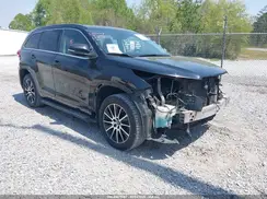 5TDKZRFH2JS536723 2018 TOYOTA HIGHLANDER