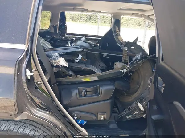 5TDKZRFH2JS536723 2018 TOYOTA HIGHLANDER - Image 8
