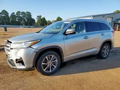 5TDKZRFH2JS548984 2018 TOYOTA HIGHLANDER