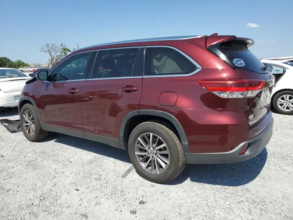 5TDKZRFH2KS306472 2019 TOYOTA HIGHLANDER - Image 2