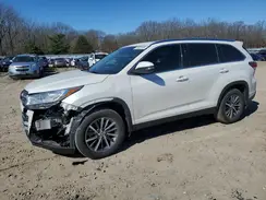 5TDKZRFH2KS307623 2019 TOYOTA HIGHLANDER