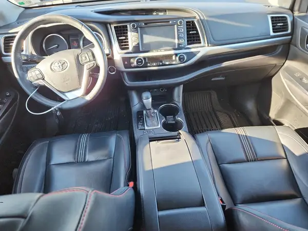 5TDKZRFH2KS326091 2019 TOYOTA HIGHLANDER - Image 8