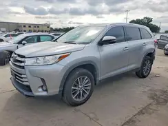 5TDKZRFH2KS333669 2019 TOYOTA HIGHLANDER