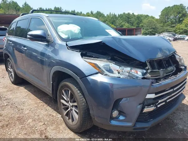 5TDKZRFH2KS335129 2019 TOYOTA HIGHLANDER - Image 1