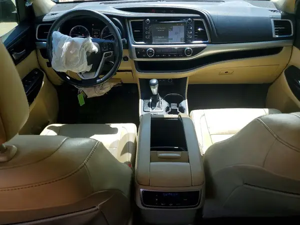 5TDKZRFH2KS349533 2019 TOYOTA HIGHLANDER - Image 8