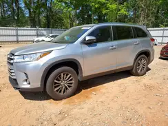 5TDKZRFH2KS358040 2019 TOYOTA HIGHLANDER
