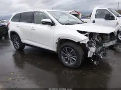 5TDKZRFH2KS358071 2019 TOYOTA HIGHLANDER