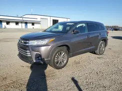 5TDKZRFH2KS560117 2019 TOYOTA HIGHLANDER
