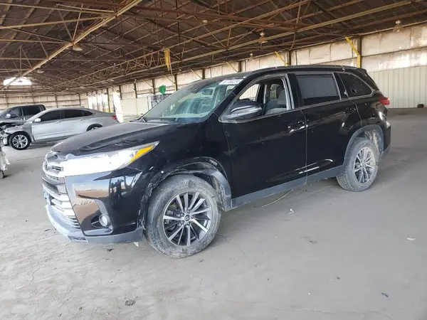 5TDKZRFH2KS560618 2019 TOYOTA HIGHLANDER - Image 1