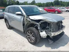 5TDKZRFH2KS561316 2019 TOYOTA HIGHLANDER