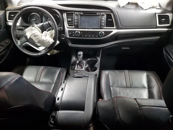 5TDKZRFH2KS570808 2019 TOYOTA HIGHLANDER - Image 8