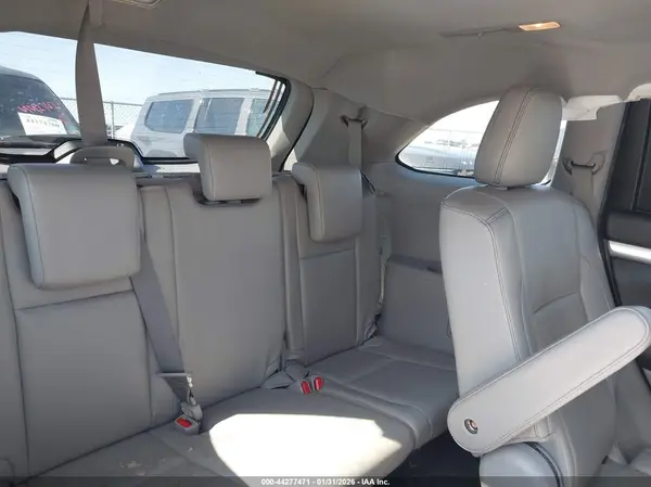 5TDKZRFH2KS572641 2019 TOYOTA HIGHLANDER - Image 8