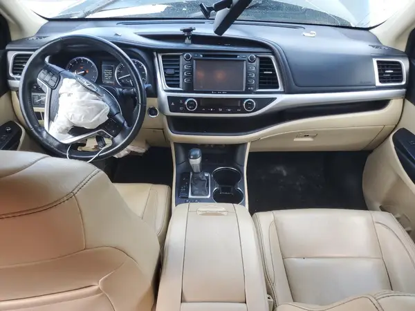 5TDKZRFH3HS199456 2017 TOYOTA HIGHLANDER - Image 8