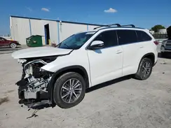 5TDKZRFH3HS201609 2017 TOYOTA HIGHLANDER