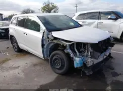 5TDKZRFH3HS216790 2017 TOYOTA HIGHLANDER