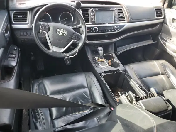 5TDKZRFH3HS220855 2017 TOYOTA HIGHLANDER - Image 8