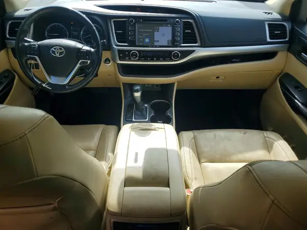 5TDKZRFH3HS510383 2017 TOYOTA HIGHLANDER - Image 8