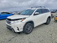 5TDKZRFH3HS512375 2017 TOYOTA HIGHLANDER