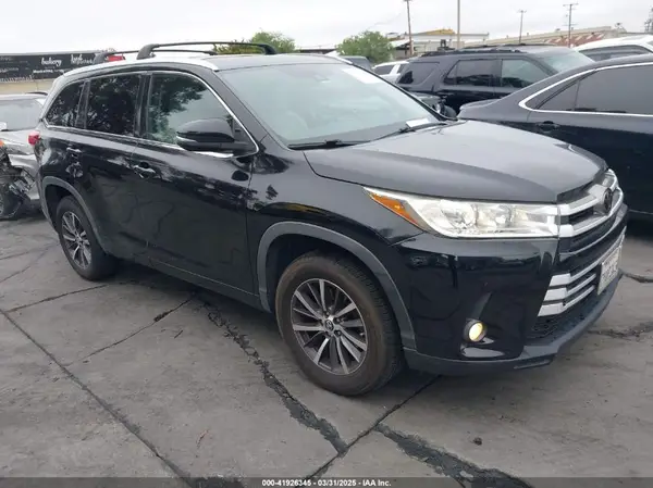 5TDKZRFH3HS515308 2017 TOYOTA HIGHLANDER - Image 1