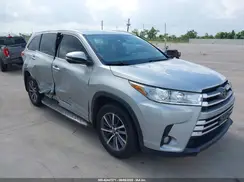 5TDKZRFH3HS517849 2017 TOYOTA HIGHLANDER