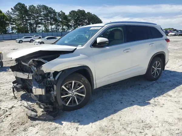 5TDKZRFH3HS521741 2017 TOYOTA HIGHLANDER - Image 1