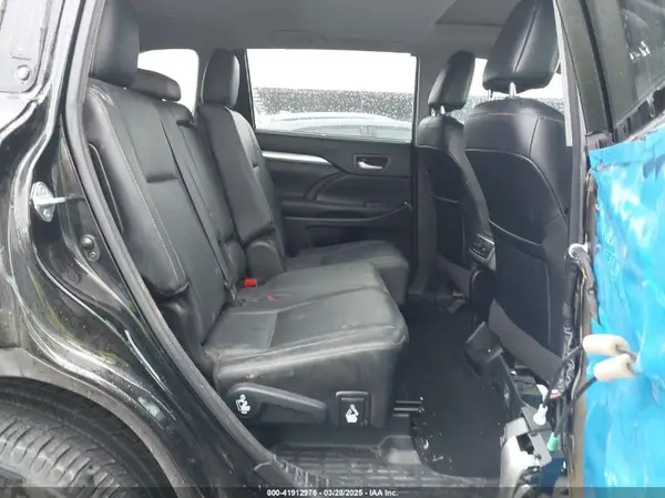 5TDKZRFH3HS523795 2017 TOYOTA HIGHLANDER - Image 8