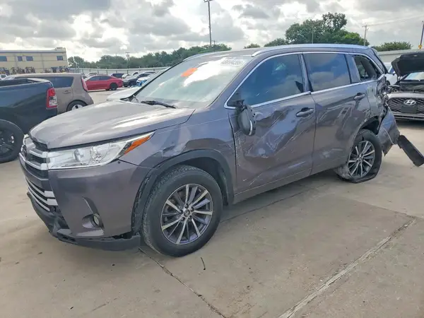 5TDKZRFH3HS526048 2017 TOYOTA HIGHLANDER