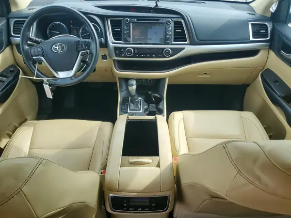 5TDKZRFH3JS530154 2018 TOYOTA HIGHLANDER - Image 8