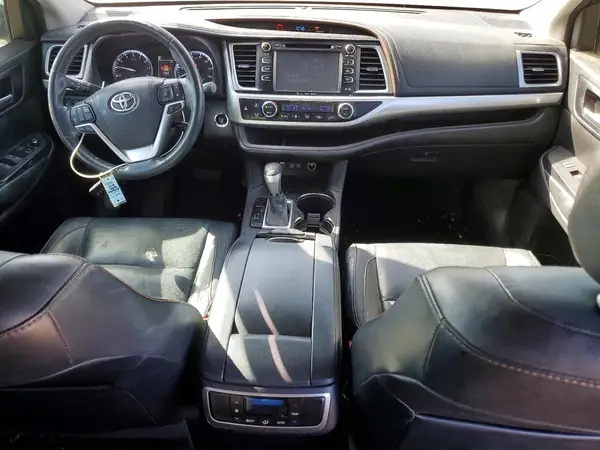 5TDKZRFH3JS530543 2018 TOYOTA HIGHLANDER - Image 8