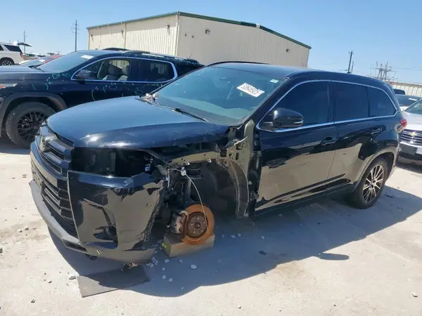 5TDKZRFH3JS537704 2018 TOYOTA HIGHLANDER - Image 1