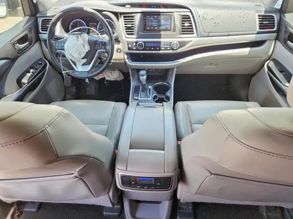 5TDKZRFH3JS544474 2018 TOYOTA HIGHLANDER - Image 8
