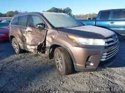 5TDKZRFH3KS305704 2019 TOYOTA HIGHLANDER