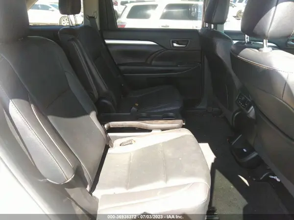 5TDKZRFH3KS308845 2019 TOYOTA HIGHLANDER - Image 8