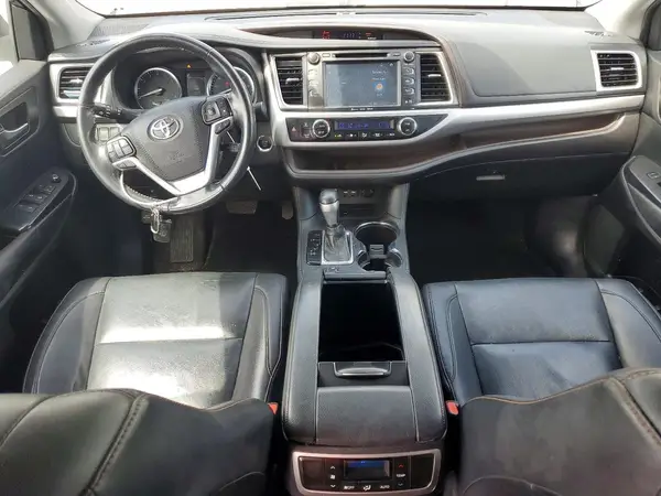 5TDKZRFH3KS312233 2019 TOYOTA HIGHLANDER - Image 8