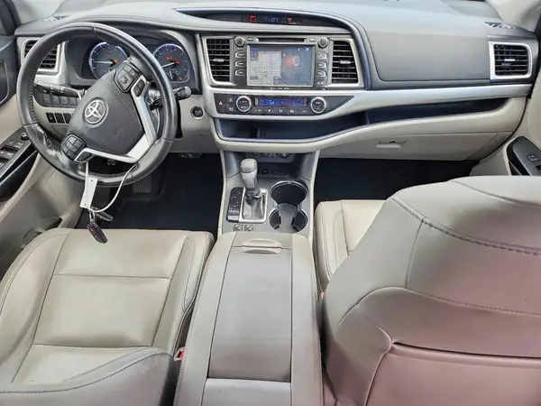 5TDKZRFH3KS334149 2019 TOYOTA HIGHLANDER - Image 8