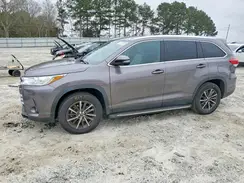 5TDKZRFH3KS337892 2019 TOYOTA HIGHLANDER