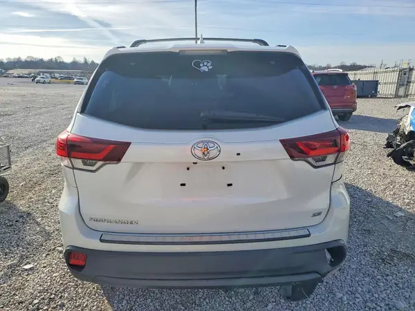 2019 TOYOTA HIGHLANDER auction photo 6