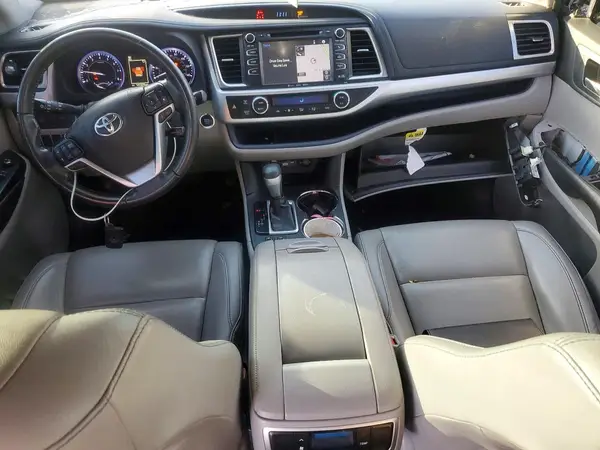 5TDKZRFH3KS342770 2019 TOYOTA HIGHLANDER - Image 8