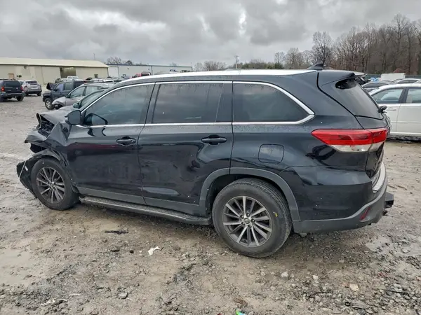 5TDKZRFH3KS553371 2019 TOYOTA HIGHLANDER - Image 2