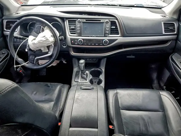5TDKZRFH3KS553371 2019 TOYOTA HIGHLANDER - Image 8