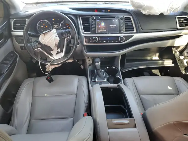 5TDKZRFH3KS556626 2019 TOYOTA HIGHLANDER - Image 8