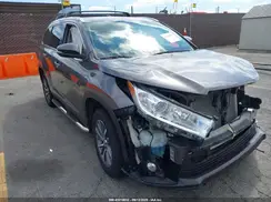 5TDKZRFH3KS563740 2019 TOYOTA HIGHLANDER