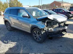 5TDKZRFH3KS572115 2019 TOYOTA HIGHLANDER