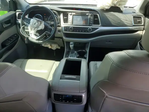 5TDKZRFH3KS574883 2019 TOYOTA HIGHLANDER - Image 7