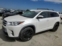 5TDKZRFH4HS198686 2017 TOYOTA HIGHLANDER