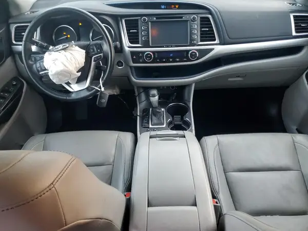 5TDKZRFH4HS204373 2017 TOYOTA HIGHLANDER - Image 8