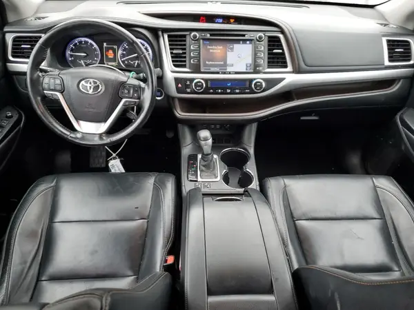 5TDKZRFH4HS207354 2017 TOYOTA HIGHLANDER - Image 8